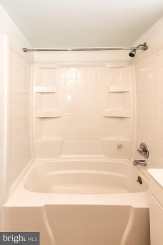 306 S EAST AVE, Vineland, NJ 08360