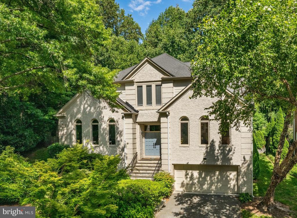 6700 LANDON LN, Bethesda, MD 20817