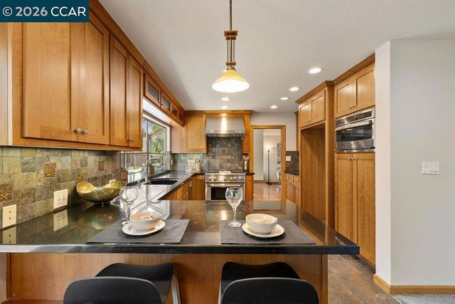 210 Duxbury Ct, San Ramon, CA 94583