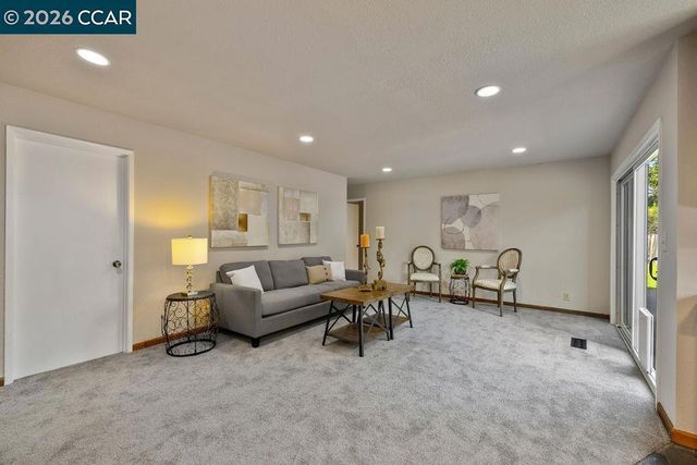 210 Duxbury Ct, San Ramon, CA 94583