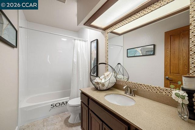 210 Duxbury Ct, San Ramon, CA 94583