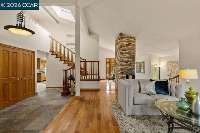 210 Duxbury Ct, San Ramon, CA 94583