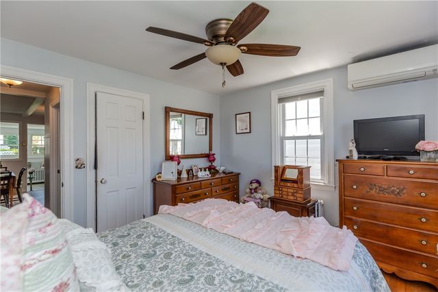 24 Columbus Boulevard, Cranston, RI 02910