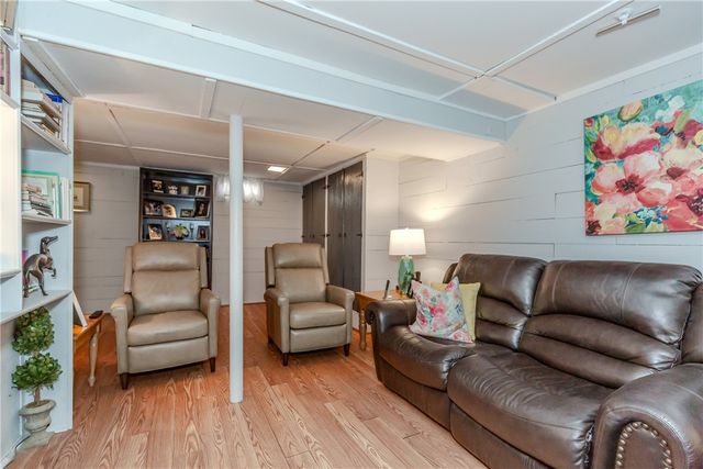 24 Columbus Boulevard, Cranston, RI 02910