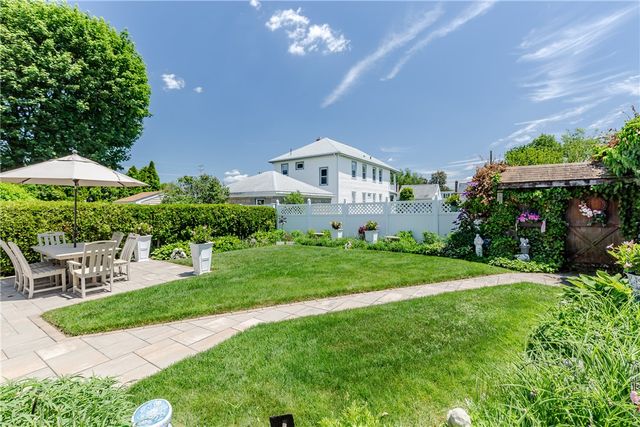 24 Columbus Boulevard, Cranston, RI 02910