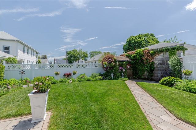 24 Columbus Boulevard, Cranston, RI 02910