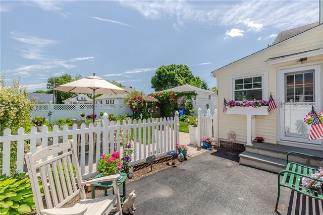 24 Columbus Boulevard, Cranston, RI 02910