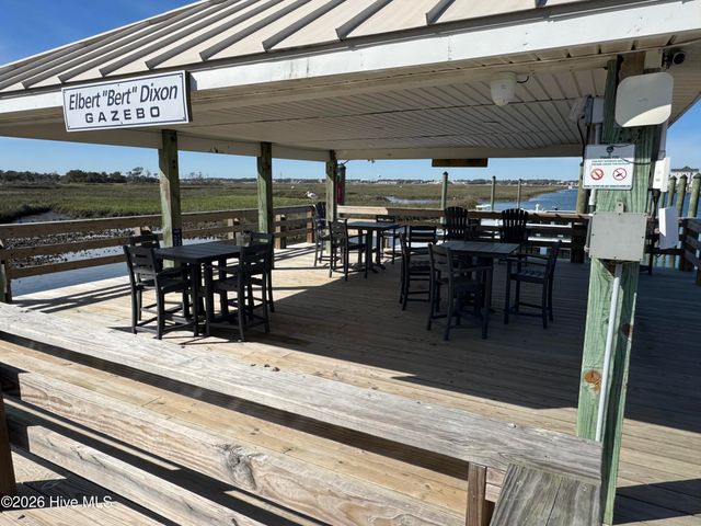 602 W Fort Macon Road 242, Atlantic Beach, NC 28512