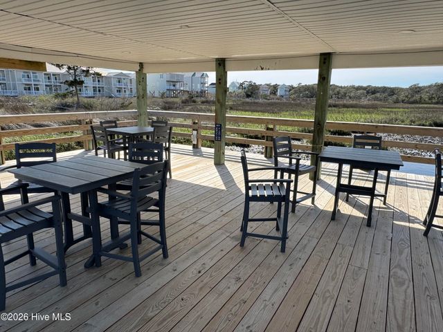 602 W Fort Macon Road 242, Atlantic Beach, NC 28512