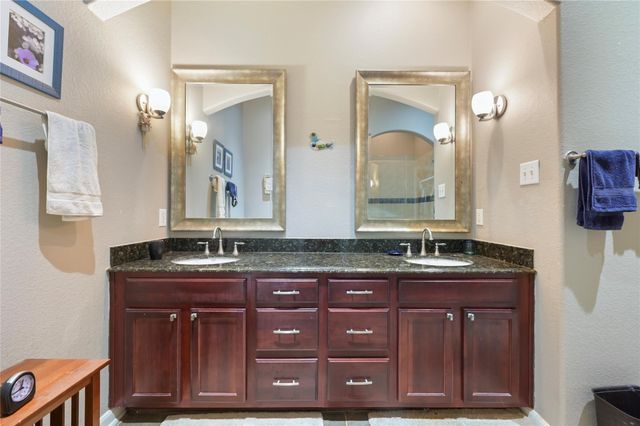 6059 Yale Street, Houston, TX 77076