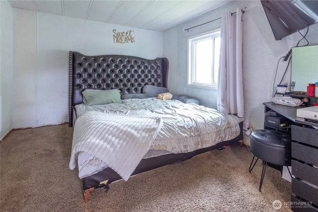1706 N 32nd Place, Mount Vernon, WA 98273