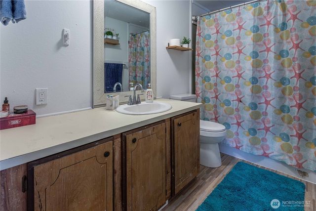 1706 N 32nd Place, Mount Vernon, WA 98273