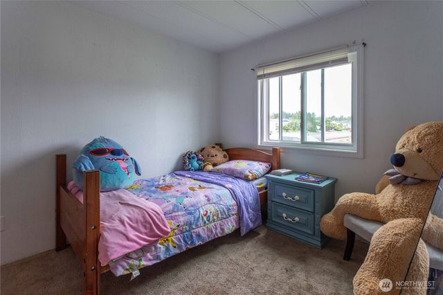 1706 N 32nd Place, Mount Vernon, WA 98273
