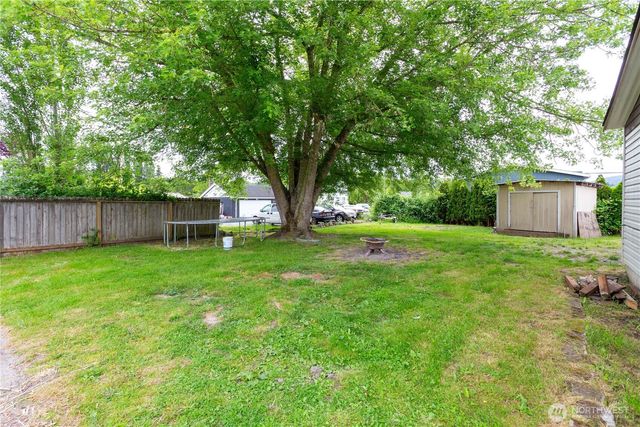 1706 N 32nd Place, Mount Vernon, WA 98273