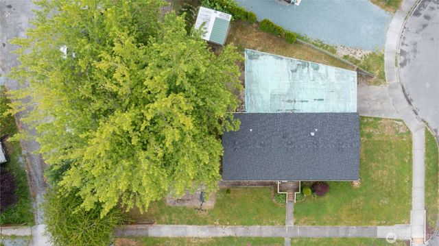 1706 N 32nd Place, Mount Vernon, WA 98273