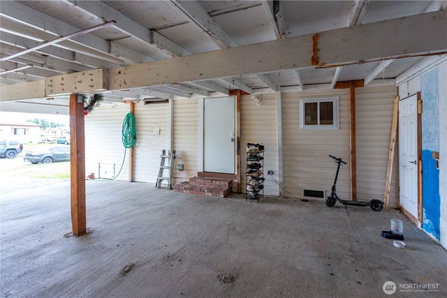 1706 N 32nd Place, Mount Vernon, WA 98273