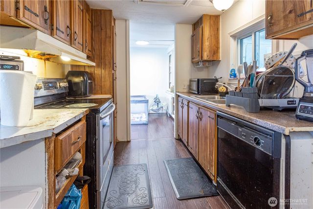 1706 N 32nd Place, Mount Vernon, WA 98273
