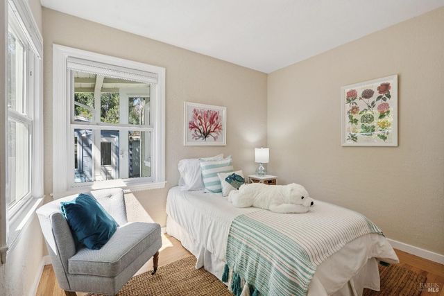 142 Dominga Ave, Fairfax, CA 94930