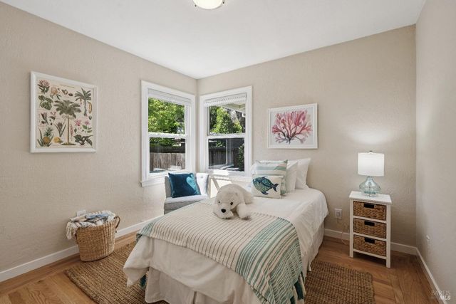 142 Dominga Ave, Fairfax, CA 94930