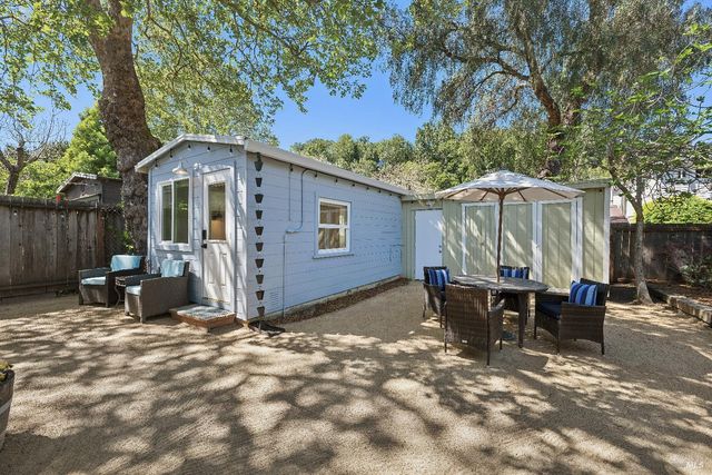 142 Dominga Ave, Fairfax, CA 94930