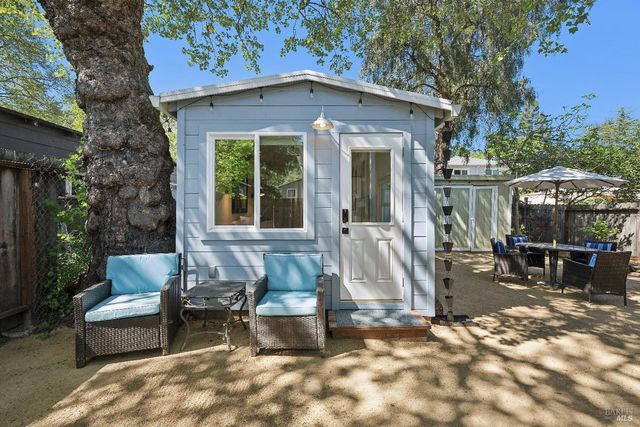 142 Dominga Ave, Fairfax, CA 94930