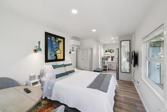 142 Dominga Ave, Fairfax, CA 94930