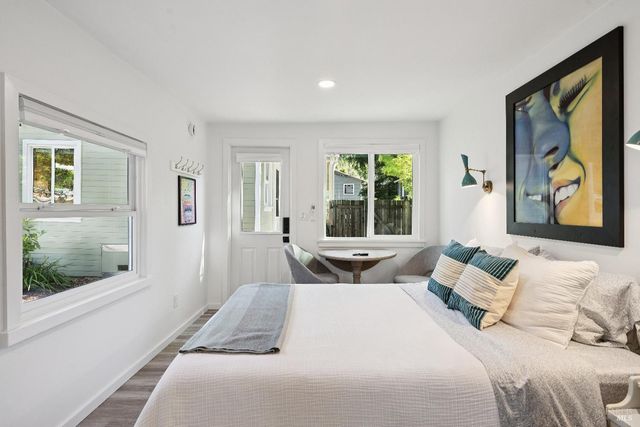 142 Dominga Ave, Fairfax, CA 94930