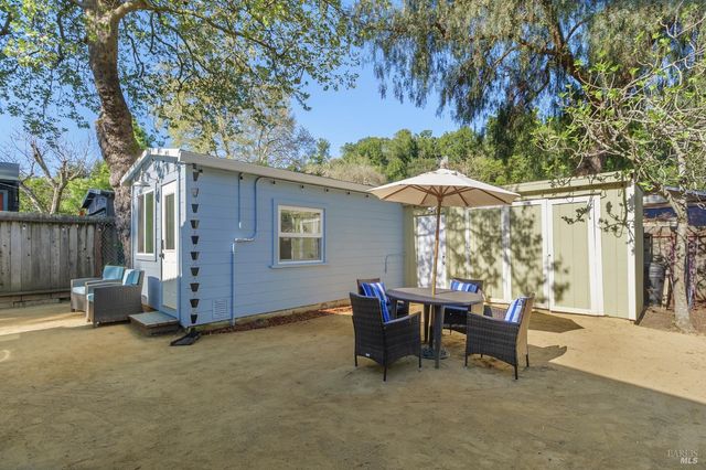 142 Dominga Ave, Fairfax, CA 94930