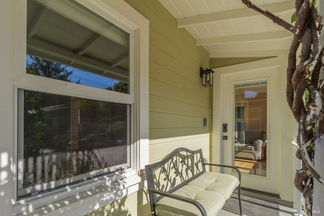 142 Dominga Ave, Fairfax, CA 94930