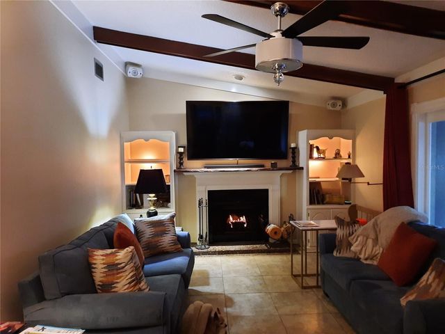 8602 LEIGHTON DRIVE, Tampa, FL 33614