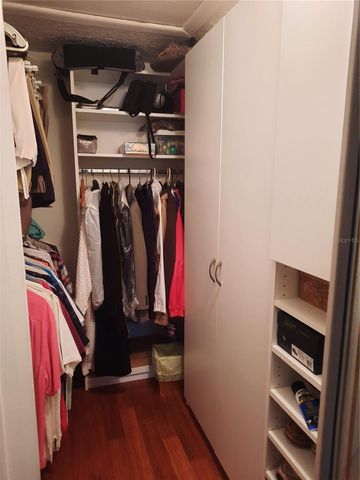 8602 LEIGHTON DRIVE, Tampa, FL 33614