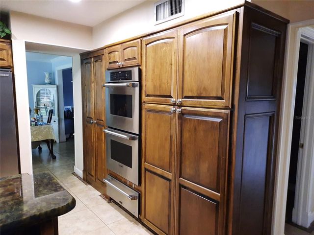 8602 LEIGHTON DRIVE, Tampa, FL 33614