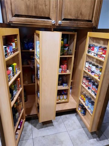 8602 LEIGHTON DRIVE, Tampa, FL 33614