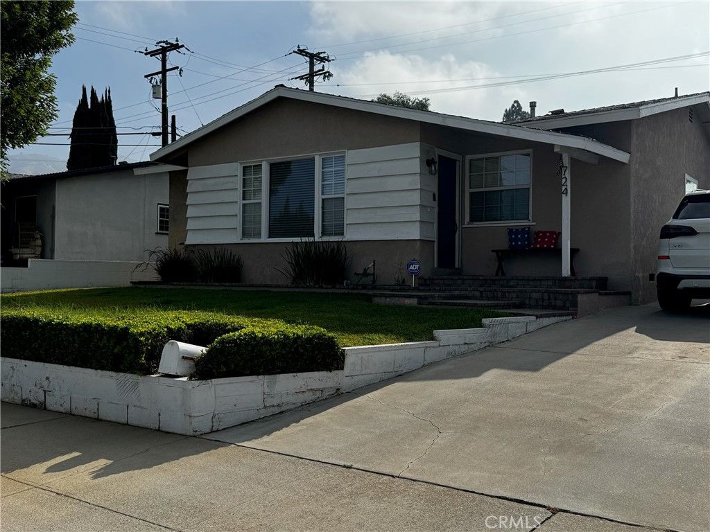 724 Cordelia Avenue, Glendora, CA 91740
