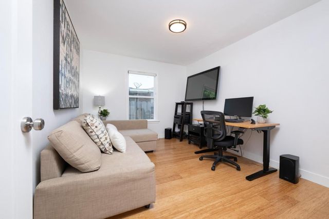 536 Stanford Avenue, Redwood City, CA 94063