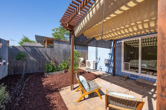 536 Stanford Avenue, Redwood City, CA 94063