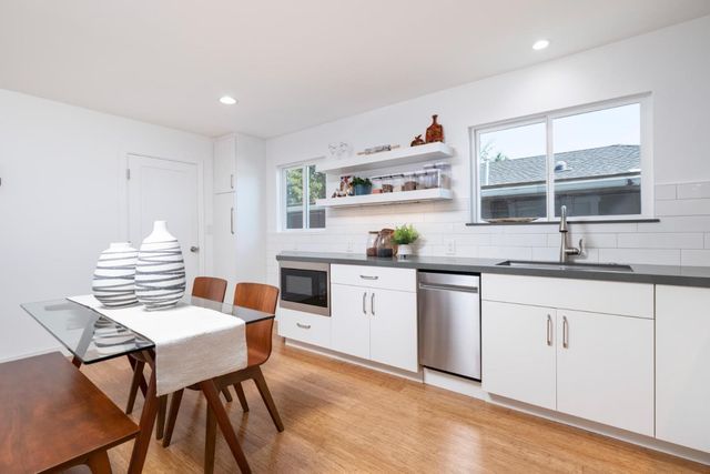 536 Stanford Avenue, Redwood City, CA 94063