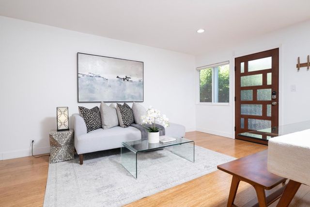 536 Stanford Avenue, Redwood City, CA 94063
