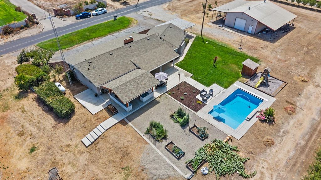 4901 Saylor Rd, Denair, CA 95316