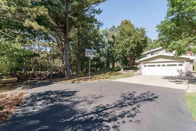 5205 N Newville Road, Milton, WI 53563