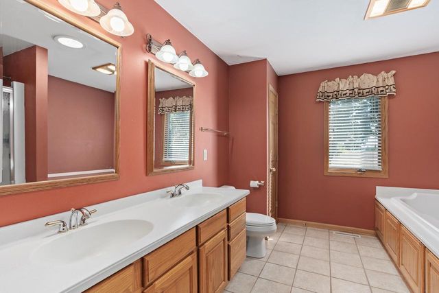 5205 N Newville Road, Milton, WI 53563