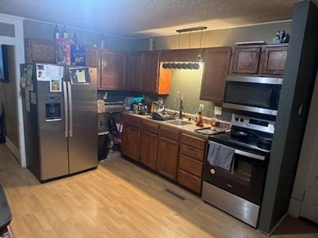 1616 S Vermont Avenue, Sedalia, MO 65301