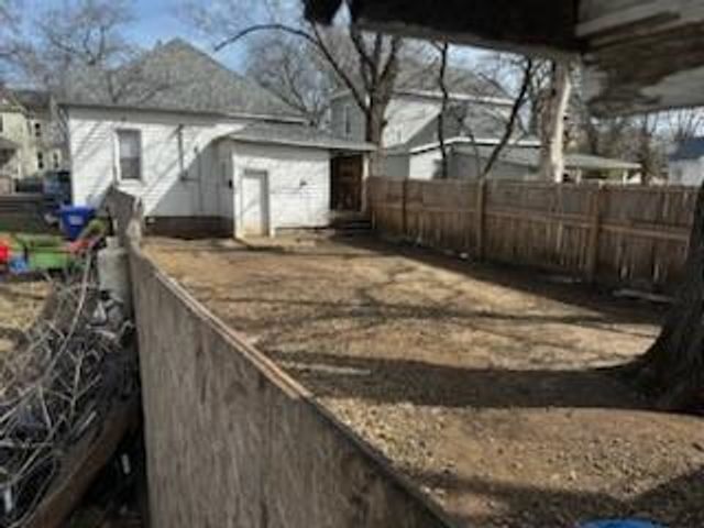 1616 S Vermont Avenue, Sedalia, MO 65301