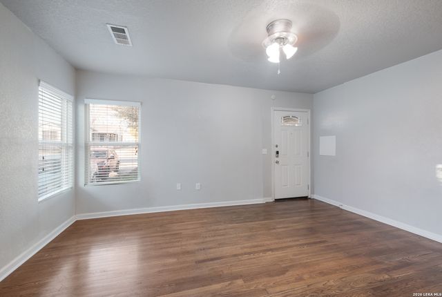 1042 Greer, San Antonio, TX 78210