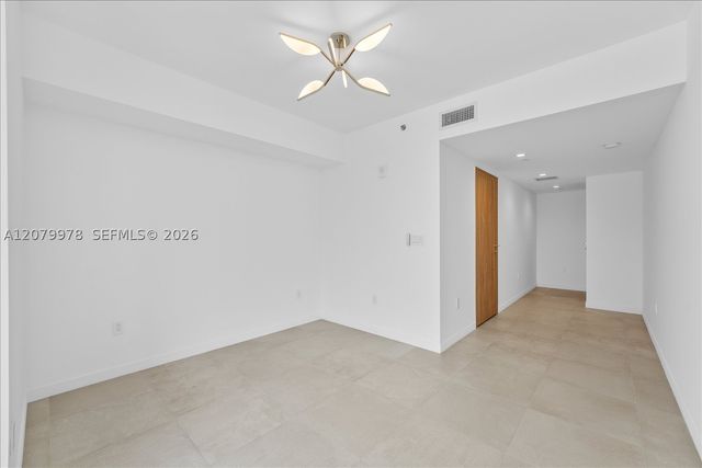 1135 103 St 403, Bay Harbor Islands, FL 33154