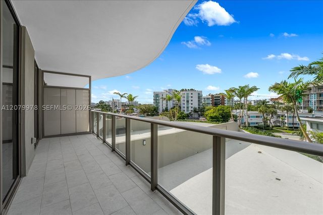 1135 103 St 403, Bay Harbor Islands, FL 33154