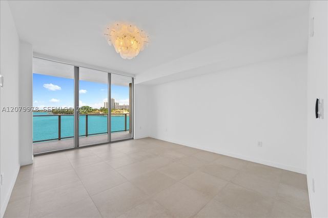 1135 103 St 403, Bay Harbor Islands, FL 33154