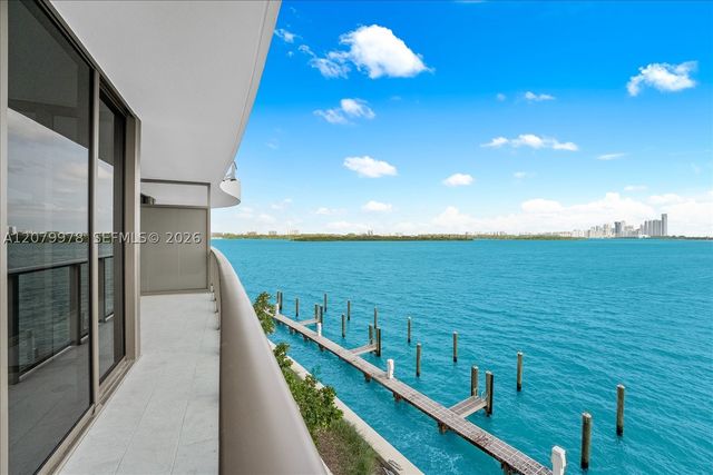 1135 103 St 403, Bay Harbor Islands, FL 33154