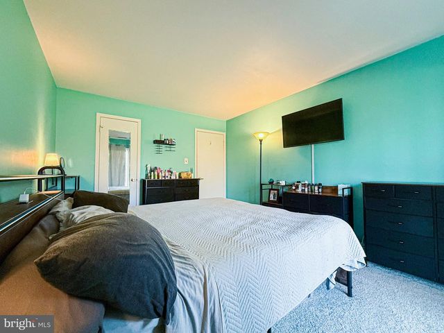 2014 JASON DR, Huntingdon Valley, PA 19006