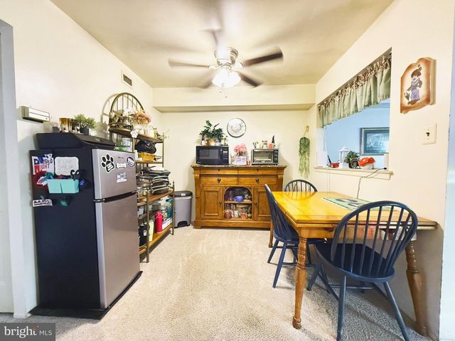 2014 JASON DR, Huntingdon Valley, PA 19006